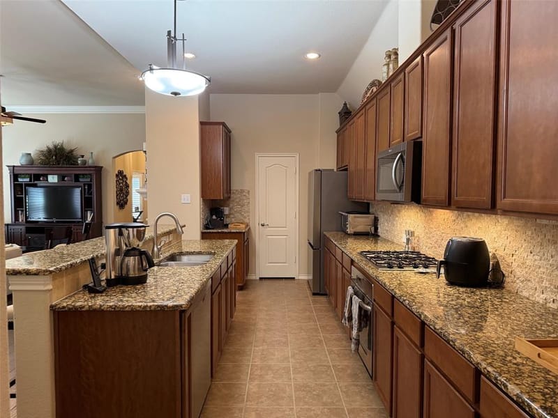 9724 Bell Rock Road, Frisco TX 75035 - Photo 12