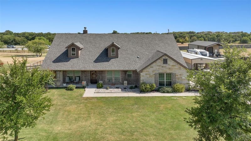 117 Heather Lane, Decatur TX 76234 - Photo 2