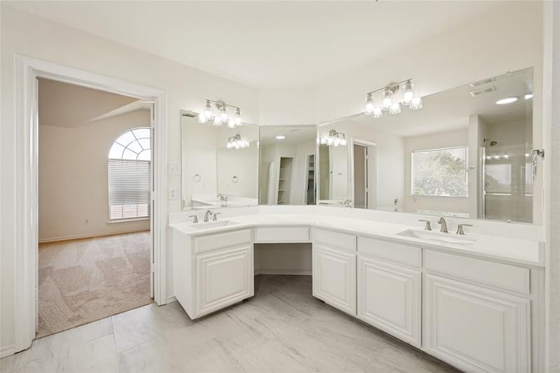 600 Sunfish Drive, Crowley TX 76036 - Photo 14