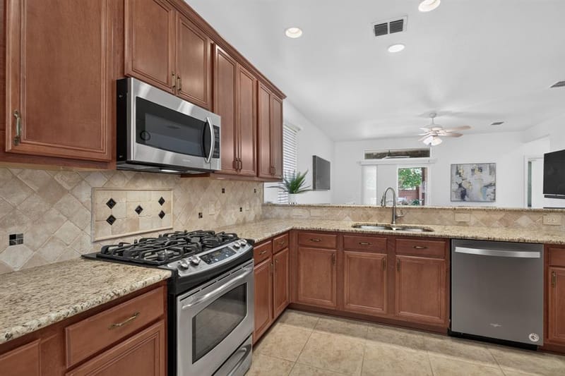 534 Rockledge Court, Frisco TX 75036 - Photo 12