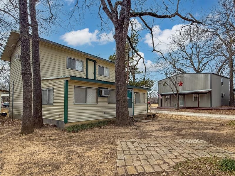 301 Cedar Point Circle, Gordonville TX 76245 - Photo 10