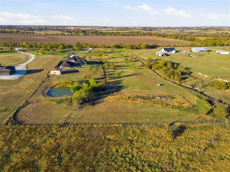 6298 Belz Road, Sanger TX 76266 - Photo 34