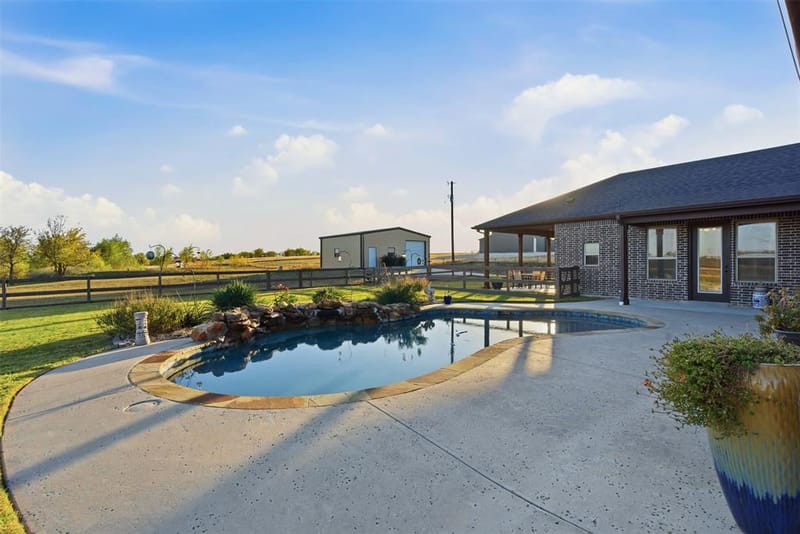 6298 Belz Road, Sanger TX 76266 - Photo 29