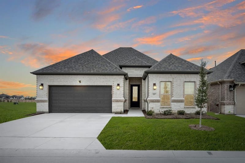 217 Ravenna Boulevard, Justin TX 76247