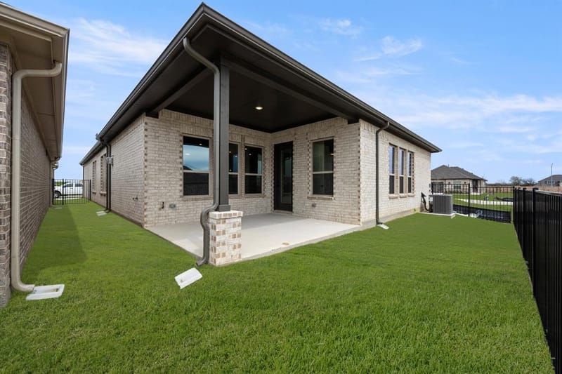 217 Ravenna Boulevard, Justin TX 76247 - Photo 8