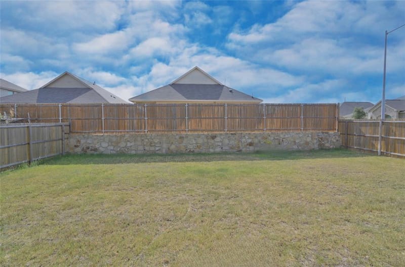 14853 Holster Trail, Fort Worth TX 76052 - Photo 32