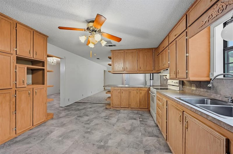 3721 Rock Creek Road, Whitesboro TX 76273 - Photo 13