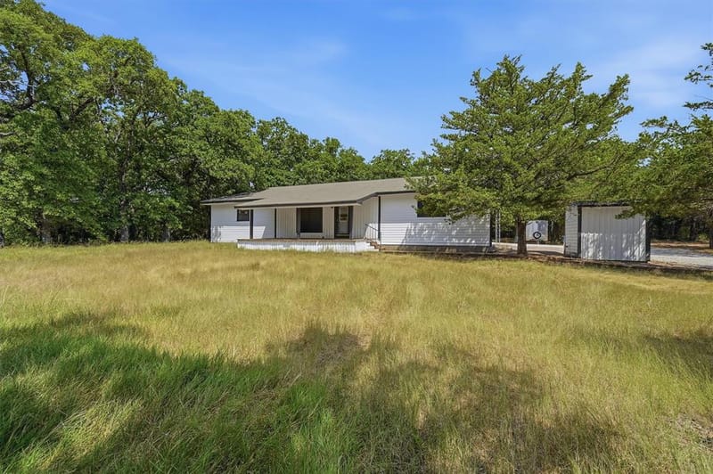 3721 Rock Creek Road, Whitesboro TX 76273 - Photo 3