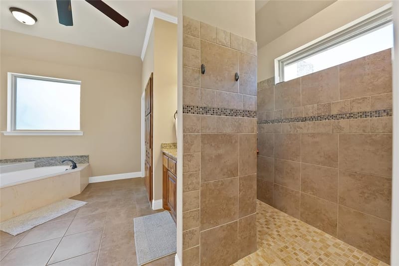220 Pinnacle Peak Lane, Weatherford TX 76087 - Photo 17