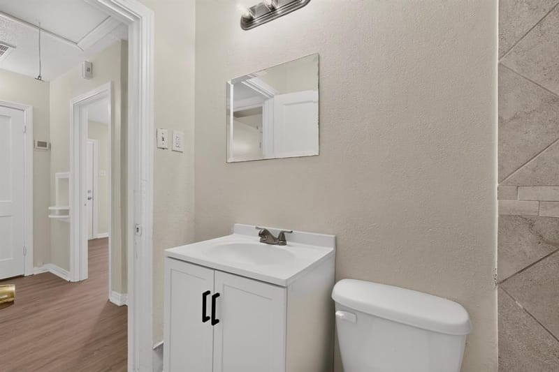 1317 Lakeside Drive, Garland TX 75040 - Photo 24