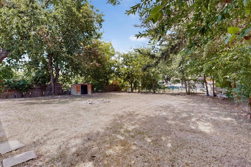 1317 Lakeside Drive, Garland TX 75040 - Photo 38