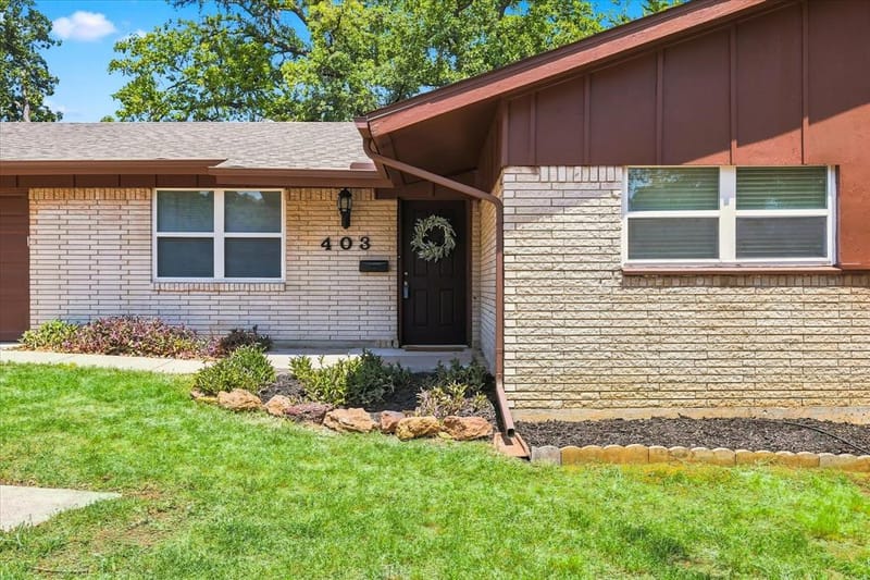 403 E Huitt Lane, Euless TX 76040 - Photo 2