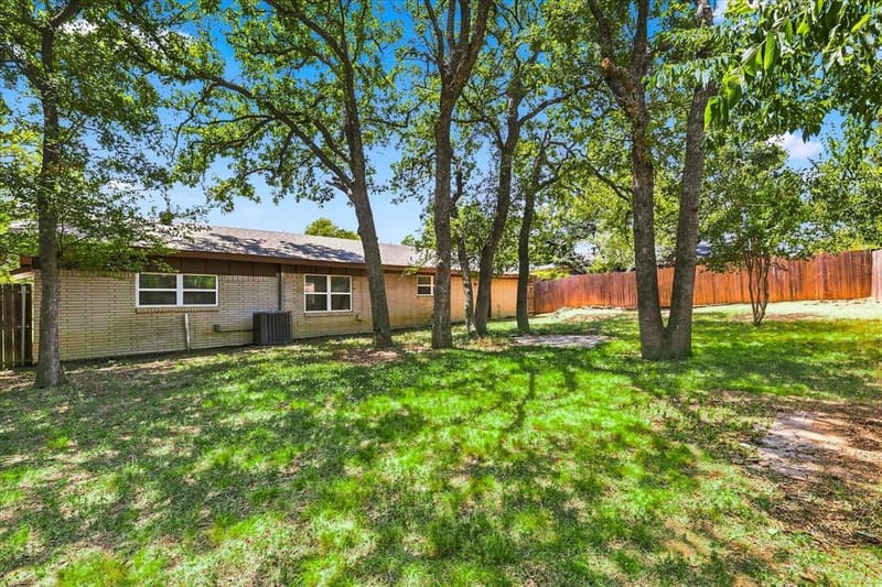 403 E Huitt Lane, Euless TX 76040 - Photo 20