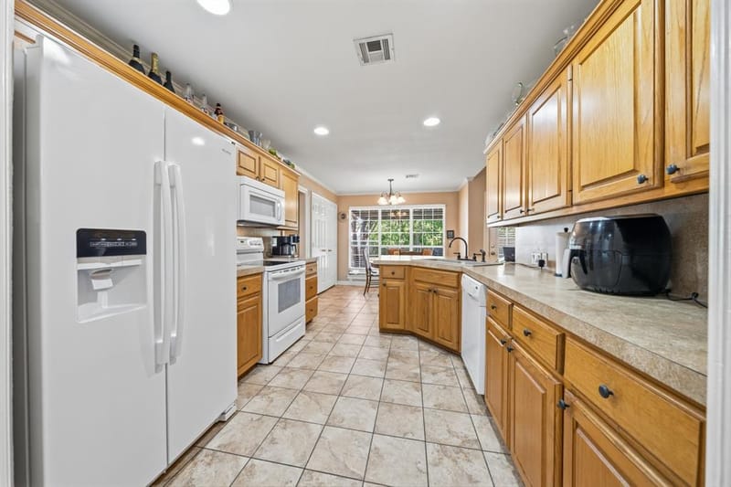 10127 Cougar Ridge Parkway, Waco TX 76708 - Photo 16