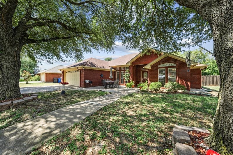 10127 Cougar Ridge Parkway, Waco TX 76708