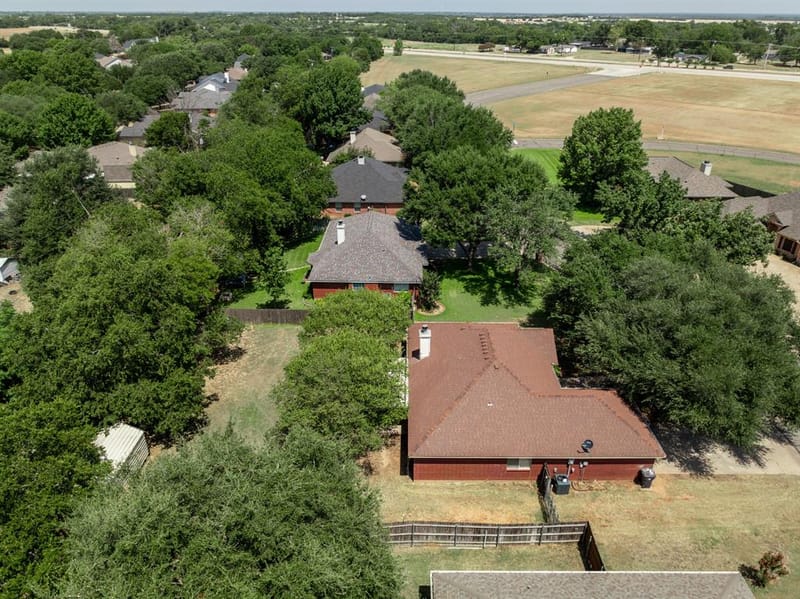 10127 Cougar Ridge Parkway, Waco TX 76708 - Photo 8