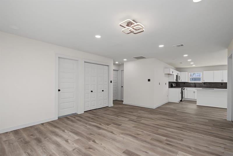 1101 Fouts Drive, Irving TX 75061 - Photo 10