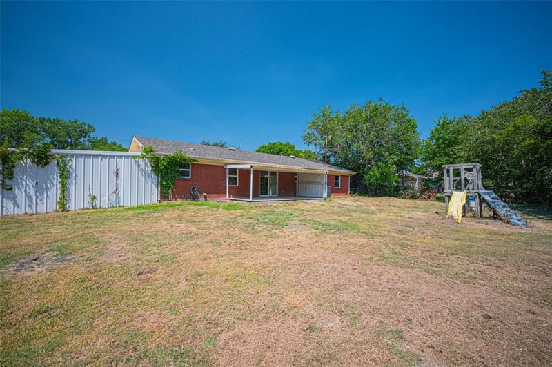 611 S Dallas Street, Palmer TX 75152 - Photo 22
