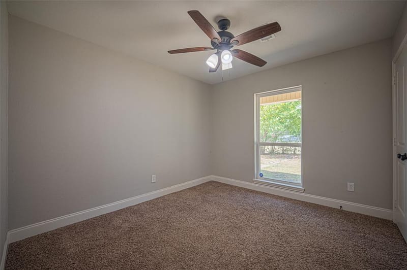 611 S Dallas Street, Palmer TX 75152 - Photo 14