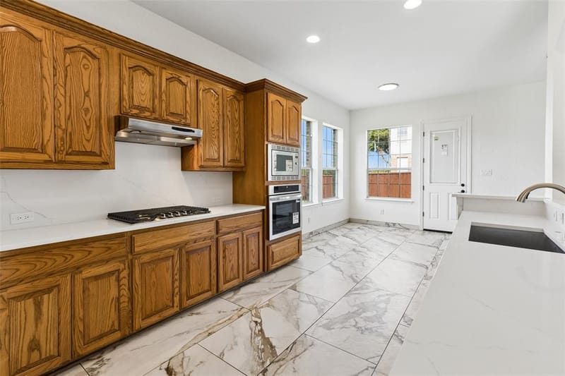 7101 Dutch Elm Court, Garland TX 75044 - Photo 18