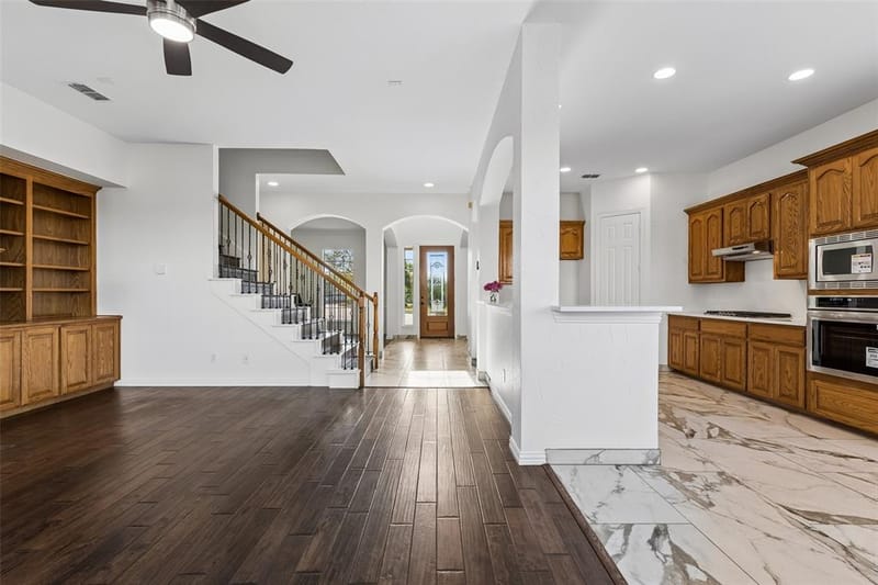 7101 Dutch Elm Court, Garland TX 75044 - Photo 11