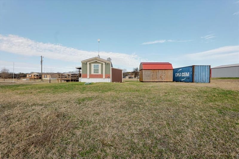 126 Starry Sky Court, Springtown TX 76082 - Photo 24