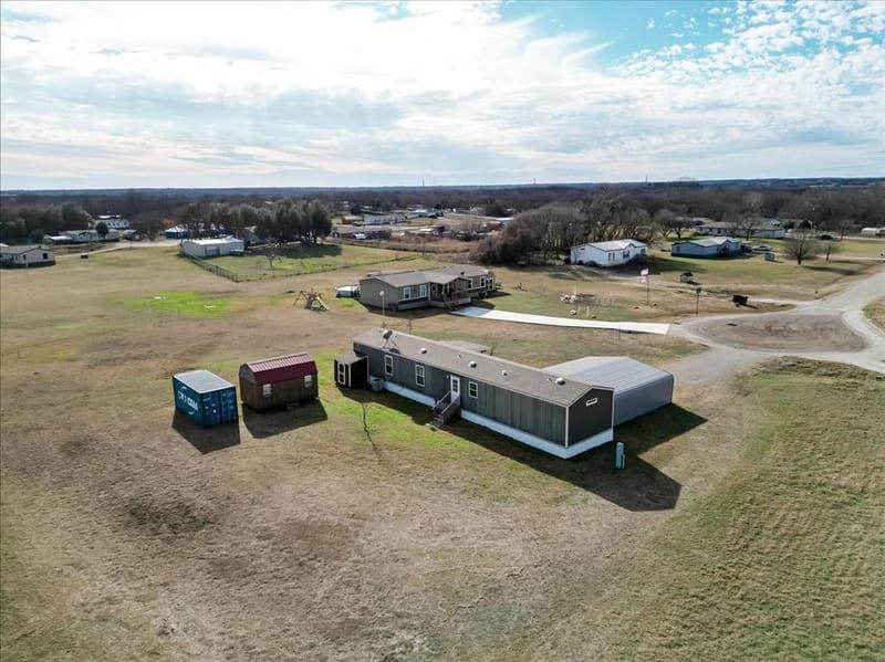 126 Starry Sky Court, Springtown TX 76082 - Photo 18