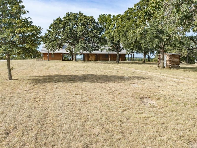 12116 E Fm 174, Bowie TX 76230 - Photo 39