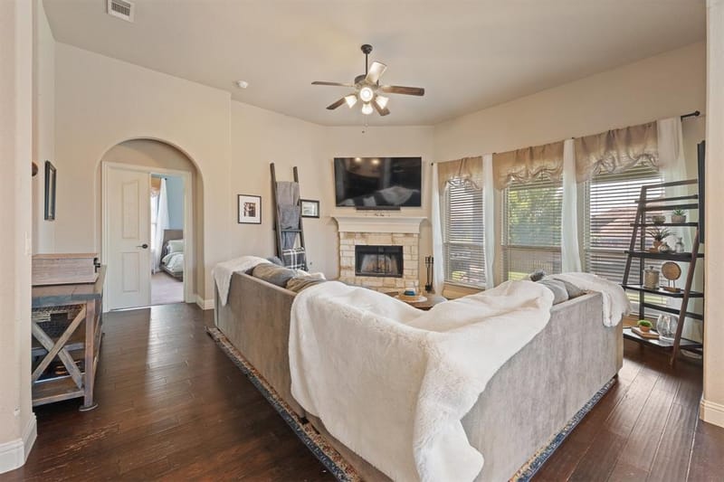 1112 Cardinal Ridge Road, Burleson TX 76028 - Photo 15