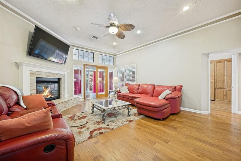 1925 Highland Park Circle, Denton TX 76205 - Photo 6