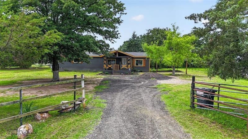 9238 Hays Circle, Quinlan TX 75474