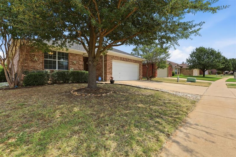 213 Sardius Boulevard, Granbury TX 76049 - Photo 31