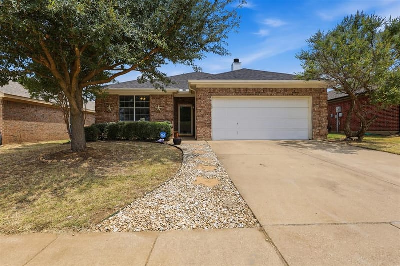 213 Sardius Boulevard, Granbury TX 76049 - Photo 29
