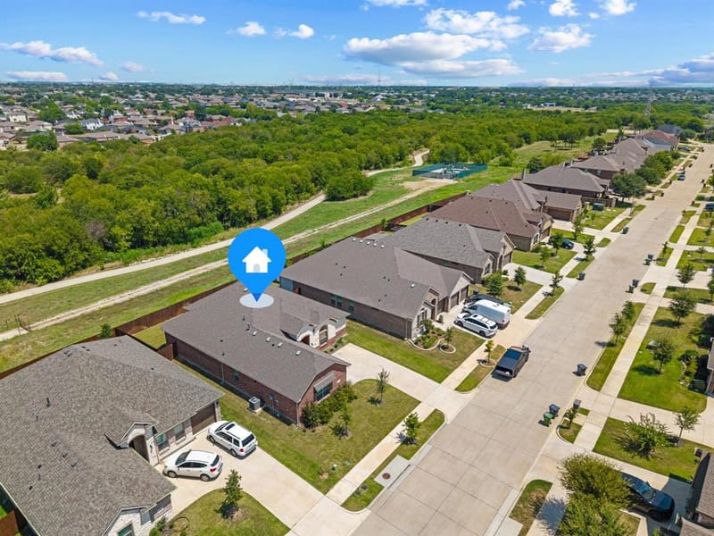1303 Deer Hollow Drive, Arlington TX 76002 - Photo 7