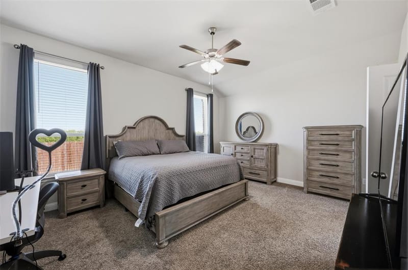 1303 Deer Hollow Drive, Arlington TX 76002 - Photo 29