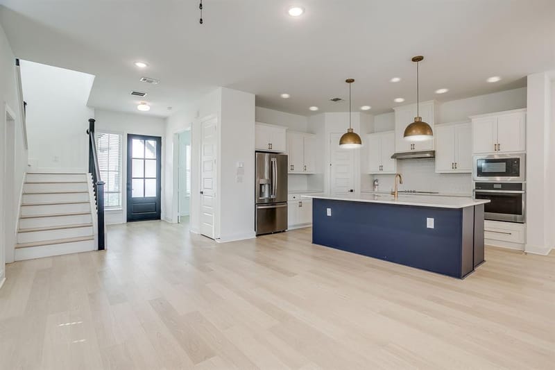 708 Pheasant Run Street, Arlington TX 76005 - Photo 10