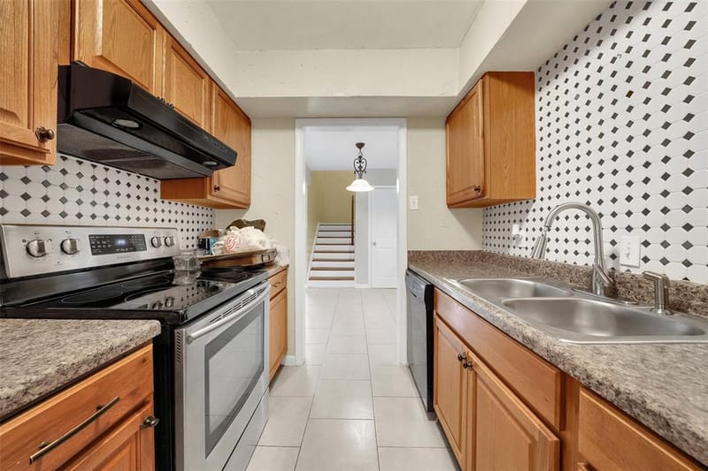 1817 E Grauwyler Road # 158, Irving TX 75061 - Photo 9