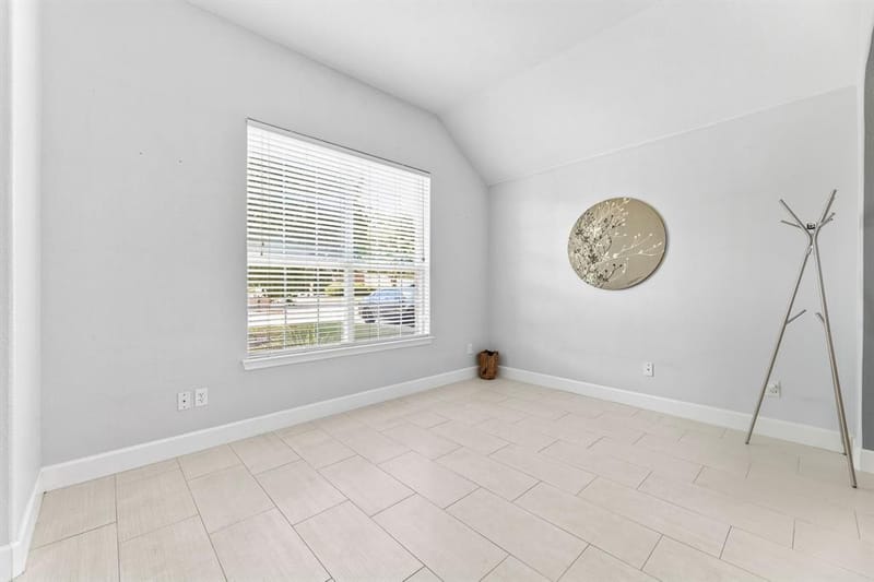 4849 Summer Oaks Lane, Fort Worth TX 76123 - Photo 6