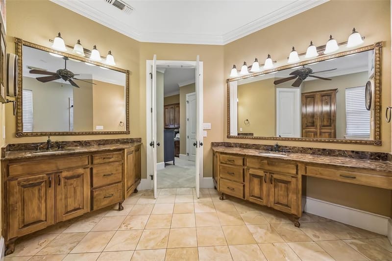 826 Cimmarron Bay Drive, Runaway Bay TX 76426 - Photo 16