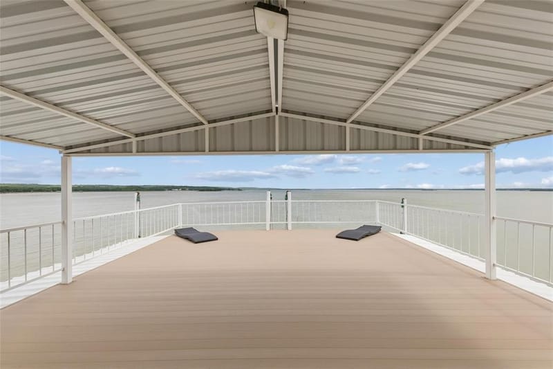 826 Cimmarron Bay Drive, Runaway Bay TX 76426 - Photo 32