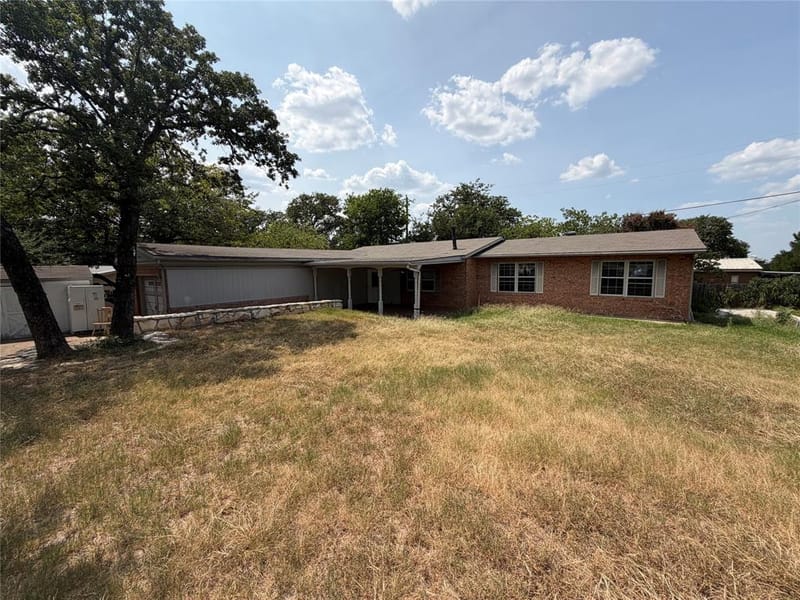 1832 Smokehouse Road, Granbury TX 76049 - Photo 2