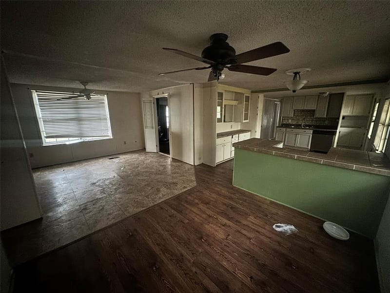 1832 Smokehouse Road, Granbury TX 76049 - Photo 15