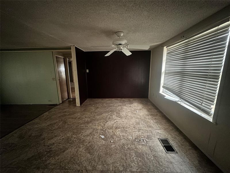 1832 Smokehouse Road, Granbury TX 76049 - Photo 11