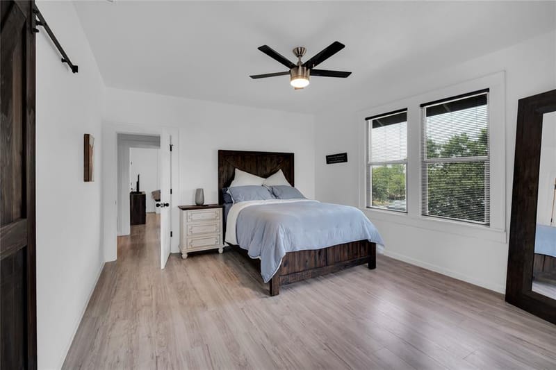 805 E Wise Street, Bowie TX 76230 - Photo 22
