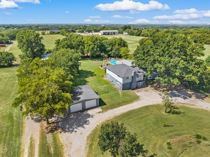2942 Trails End, Aubrey TX 76227 - Photo 34