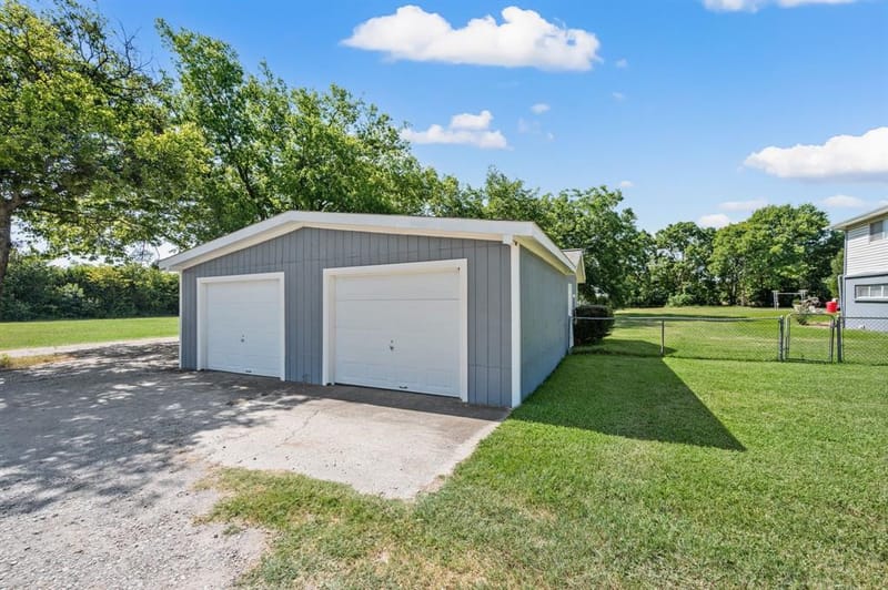 2942 Trails End, Aubrey TX 76227 - Photo 39