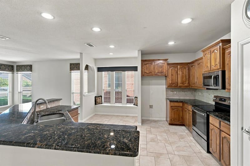 4641 Prickly Pear Drive, Fort Worth TX 76244 - Photo 9