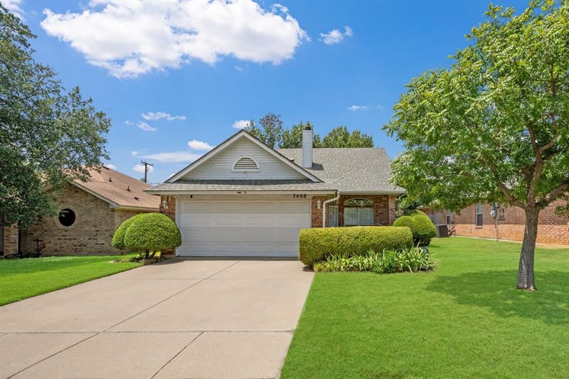 7408 Cross Ridge Circle, Fort Worth TX 76120