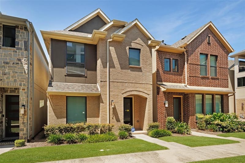 8234 Laflin Lane, Dallas TX 75231 - Photo 2