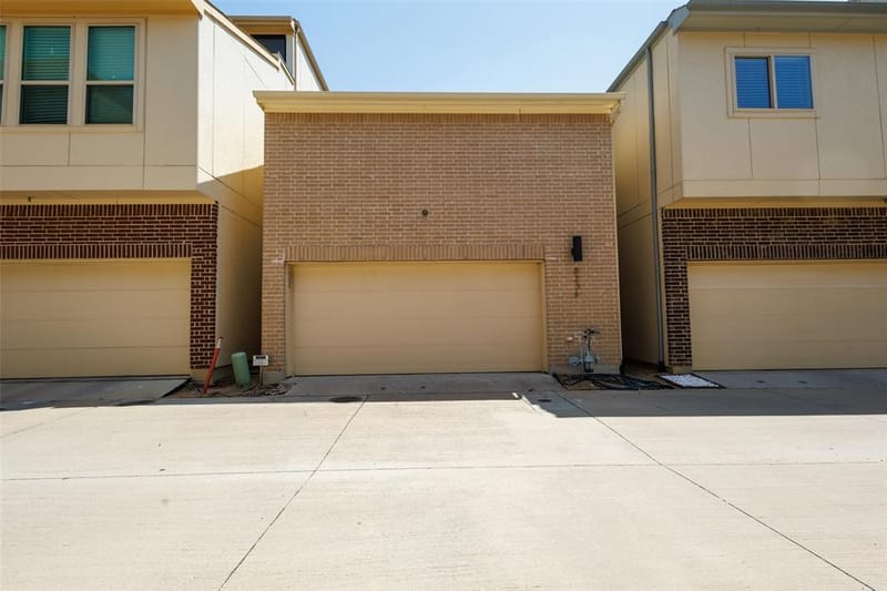 8234 Laflin Lane, Dallas TX 75231 - Photo 29